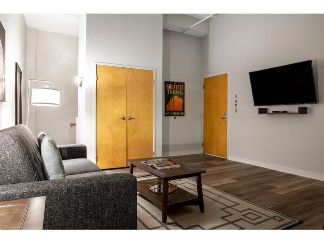Bold 2Br 2Ba In The Block Apartment By Cozysuites! Indianapolis Exteriér fotografie