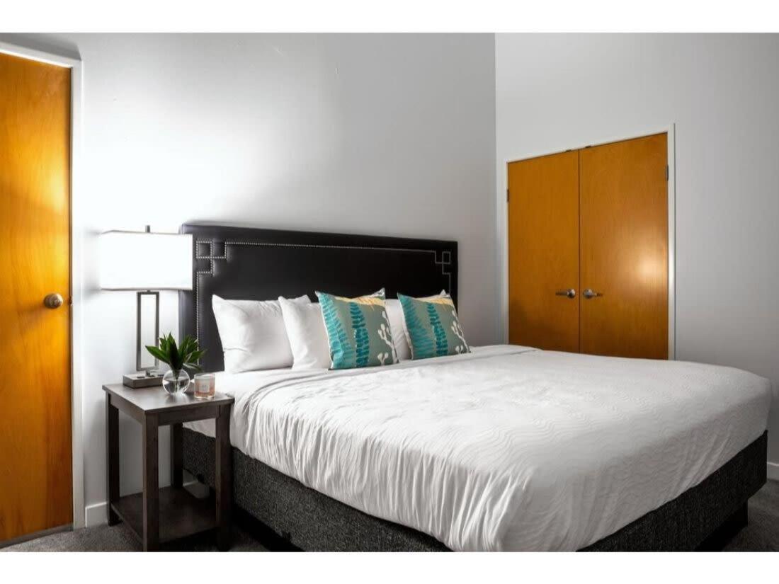 Bold 2Br 2Ba In The Block Apartment By Cozysuites! Indianapolis Exteriér fotografie
